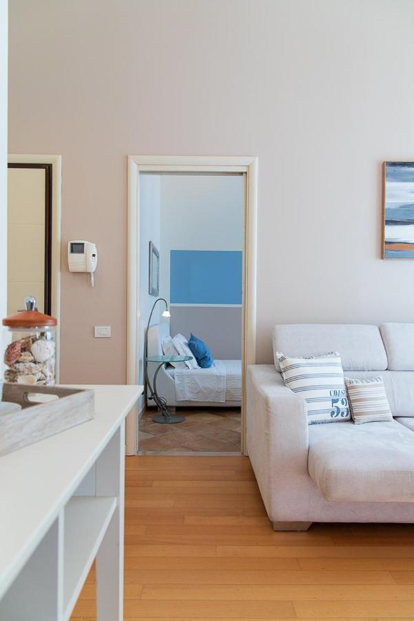 Zara D'Amare A Pesaro 10 Metri Dalla Spiaggia By Yohome Exterior photo